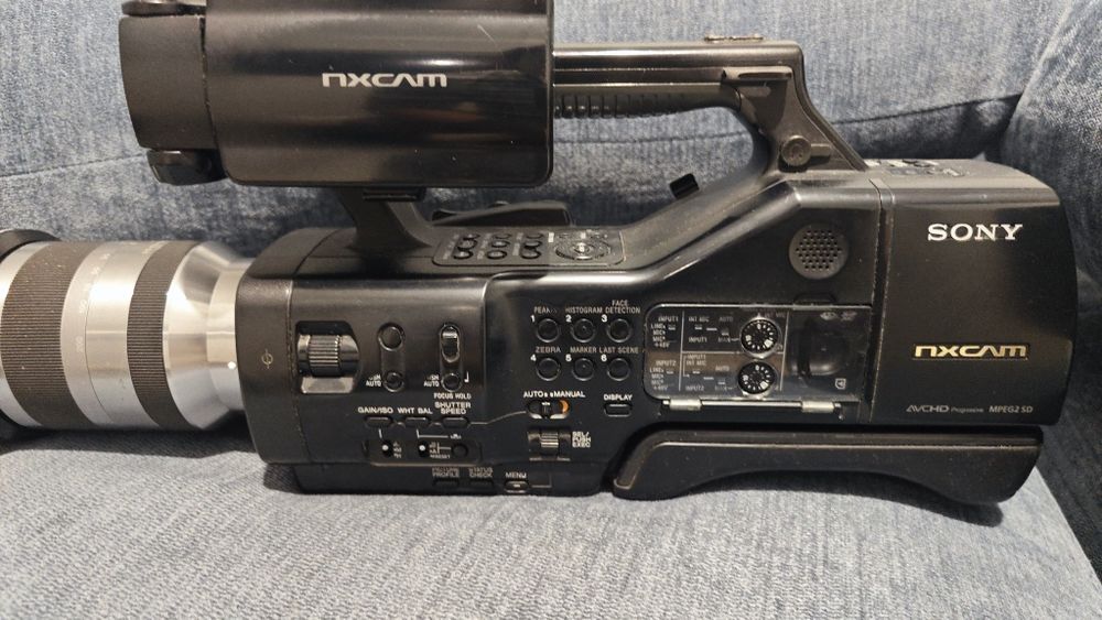 Видеокамера Sony nex-ea50