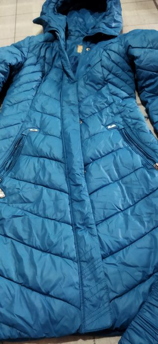 Куртка до колен 4000 тг