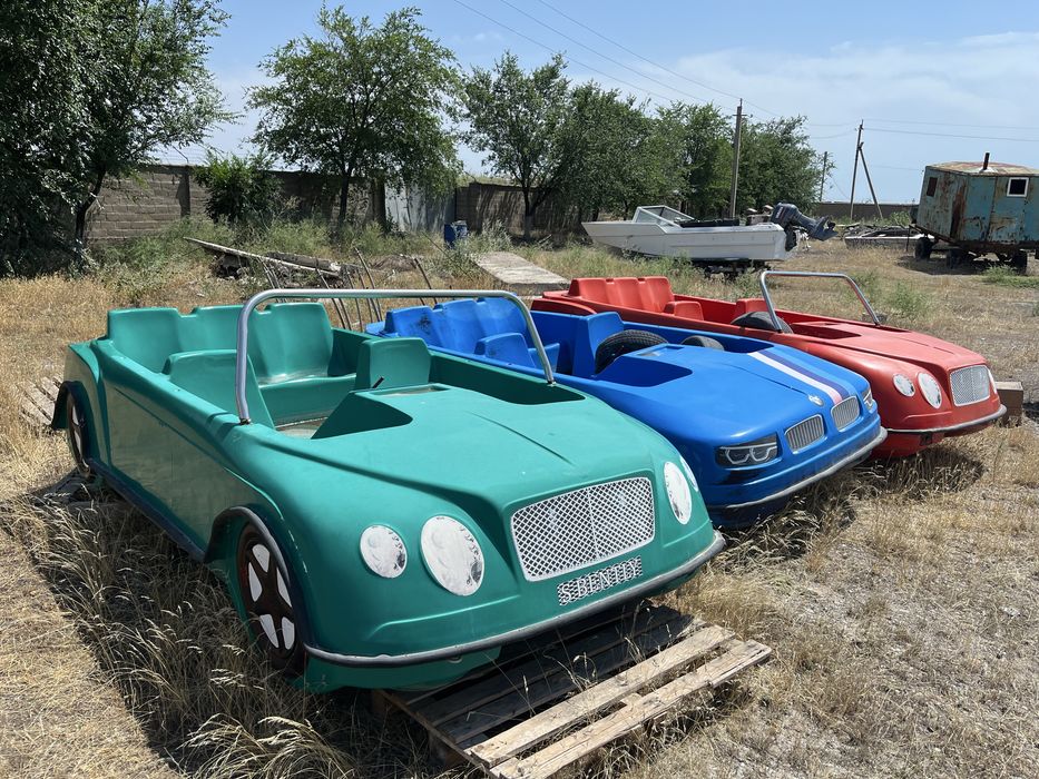 Катамаран современный