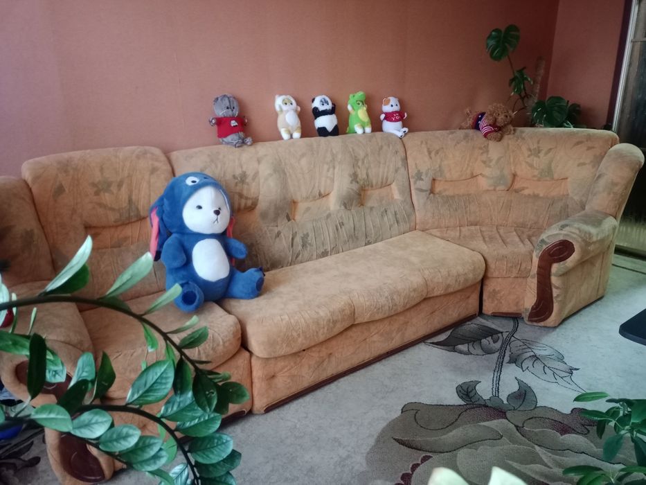 Продам диван б/у