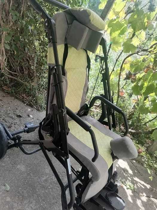 Scaun rulant pliabil Gemini, pentru adult suporta pana la 70 de kg.