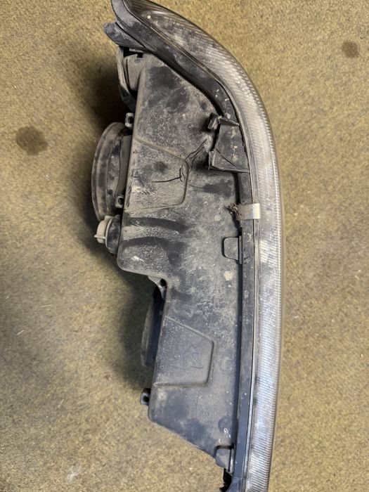 Фара ДАФ-105 правая ( пассажирская)