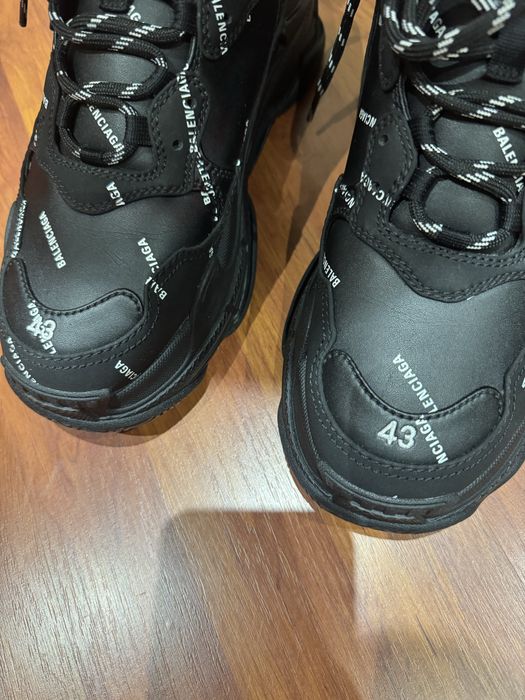 Adidasi Balenciaga Triple S Allover logo Noi Originali