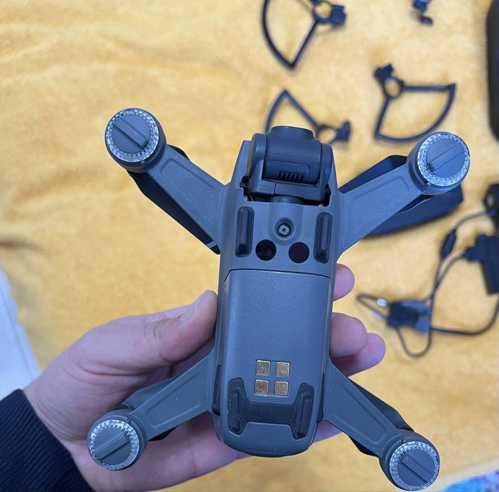 Дрон dji spark комплект