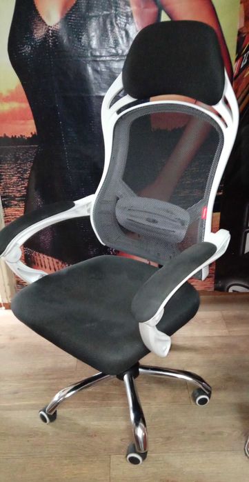 Кресло офисное игровое