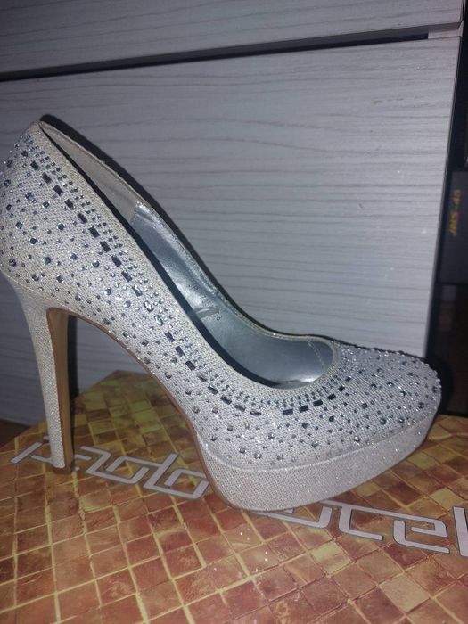 Елегантни обувки