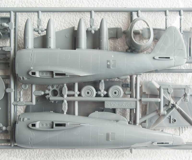 Сборная модель самолета P-47D «Тандерболт» (Hasegawa, 1:72)