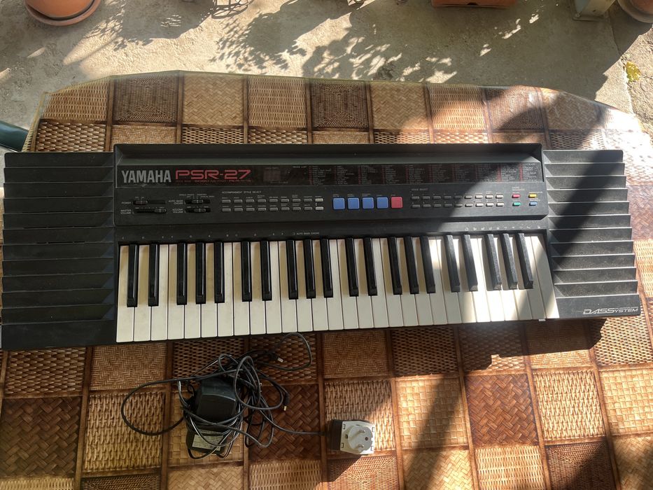 Преносим синтезатор Yamaha PSR 27