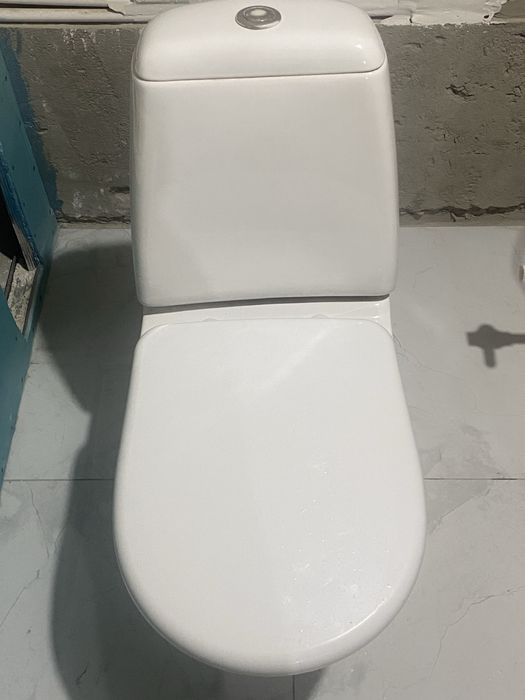 Унитаз б/у для дома, для стройк