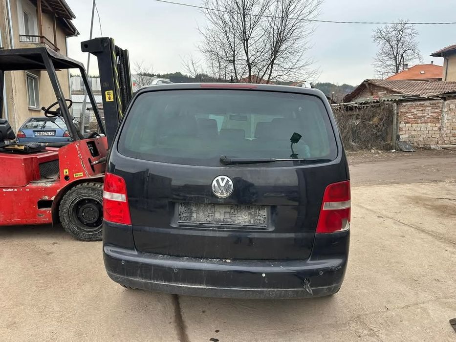 Vw Touran 2.0TDI BKD DSG на части