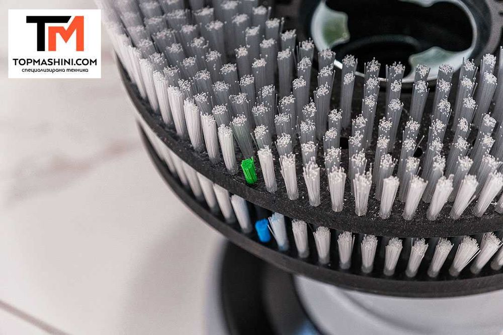 Машина за почистване на под еднодискова CleanTrack CT 17