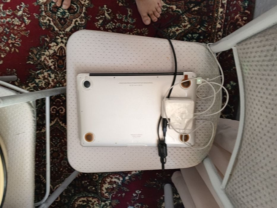 Срочно продаётся MACBOOK AIR
