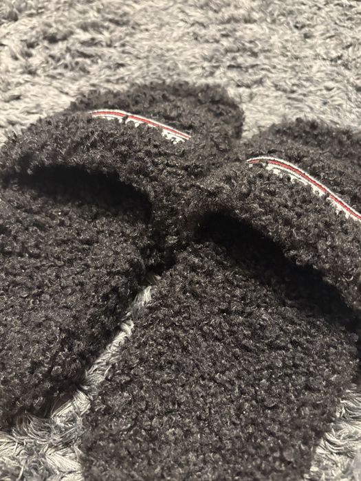 papuci balenciaga fluffy