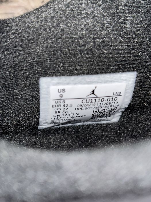 Air Jordan 4 Black Cat