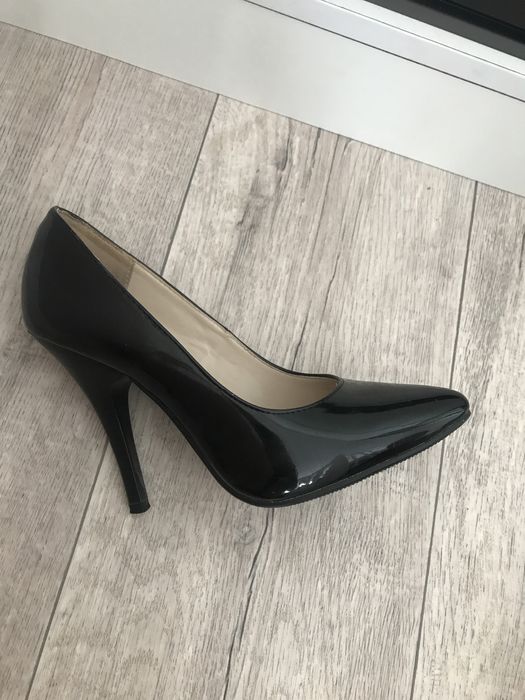 Продам срочно туфли