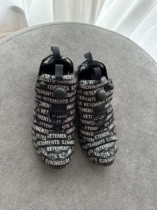Sneakersi Vetements x Reebook