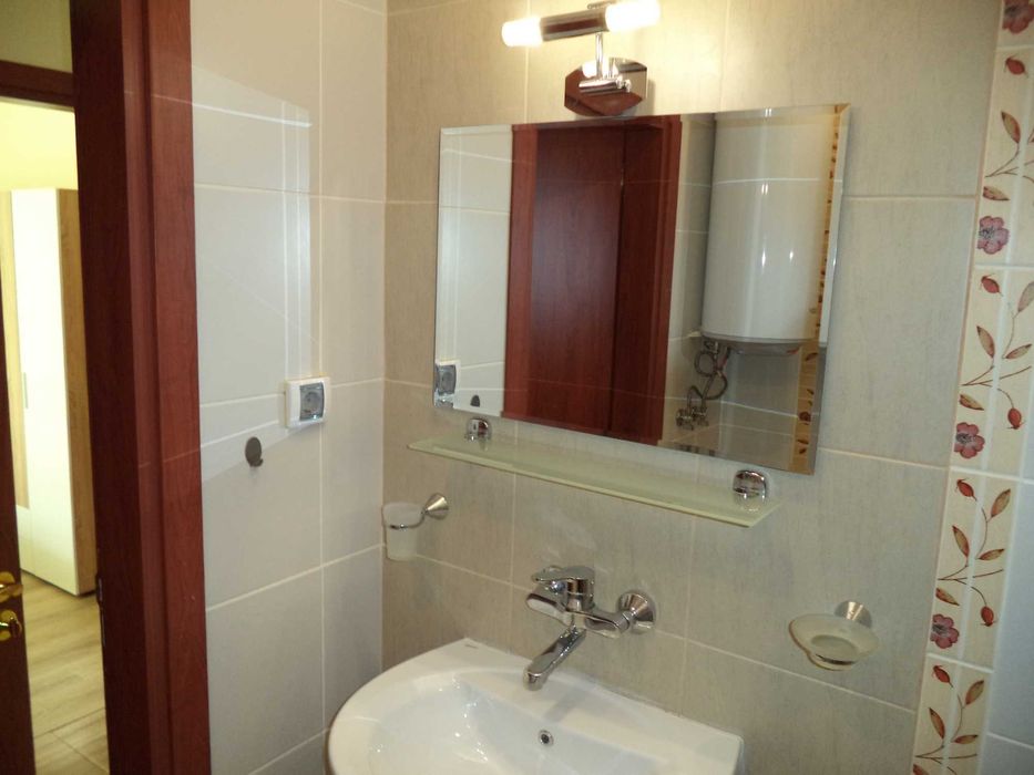 Дава се под наем Тристаен апартамент в София, Студентски град - 107 кв.м за 586.5 € - Снимка #10