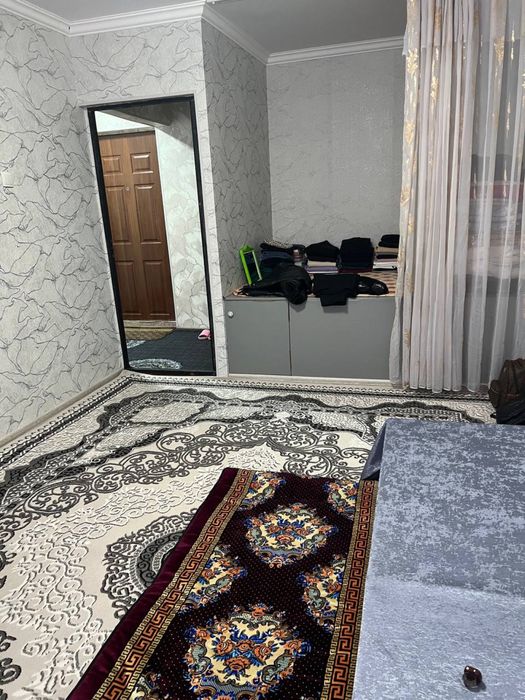 Продается 1 комнатная квартира октябрь место отличная