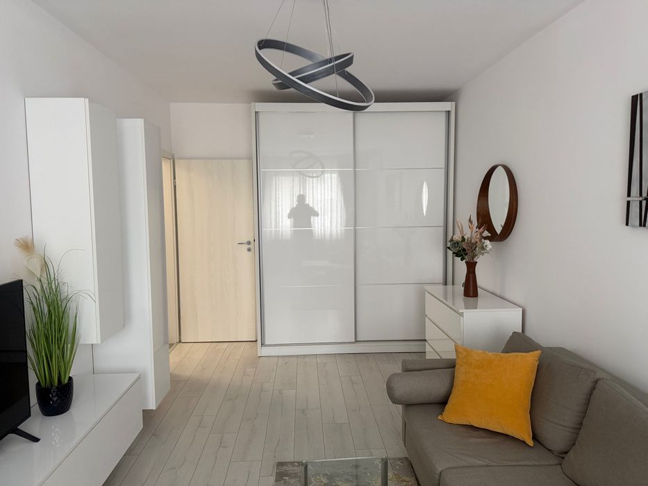 Apartament 2 camere (65mp)de inchiriat, 12 min metrou