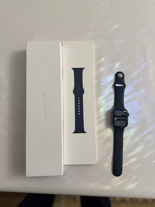 Продаю Apple Watch Series 7