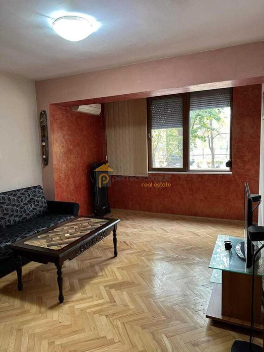 Продава се Тристаен апартамент в Пловдив, Младежки Хълм - 102 кв.м за 1814 €/кв.м - Снимка #1