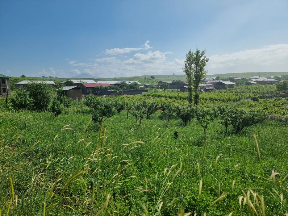 Продам земельный участок 4 соток