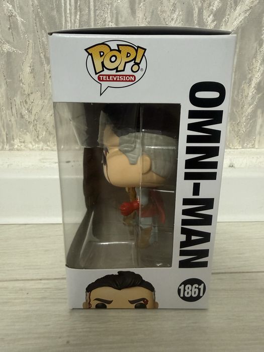 Фигурка Omni Man