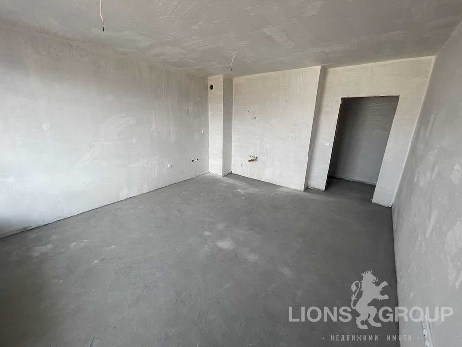 Продава се Тристаен апартамент в Варна, Аспарухово - 93 кв.м за 1500 €/кв.м - Снимка #2