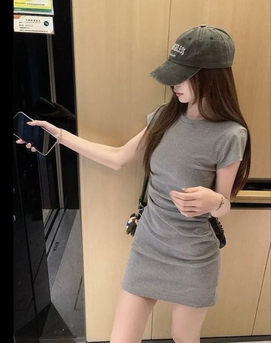 абсолютно новые платья