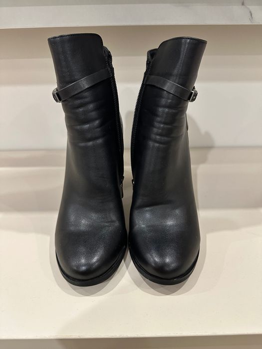 Боти от еко кожа