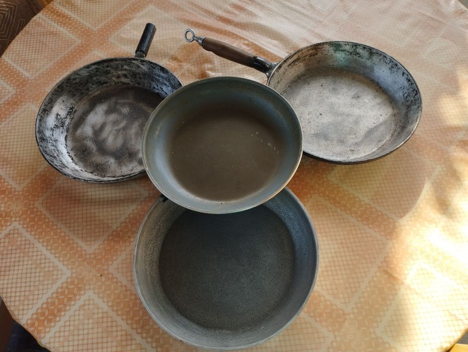 Продам сковороды