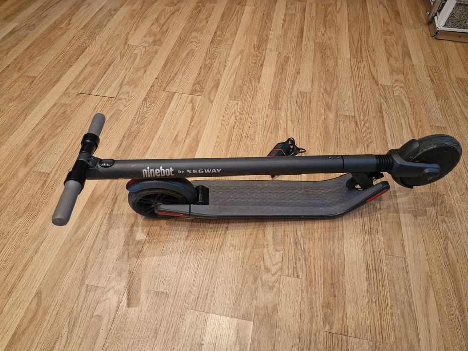 Trotinetă electrică Segway Ninebot ES2 – doar 448 km – suspensie fata-spate -  încărcător original