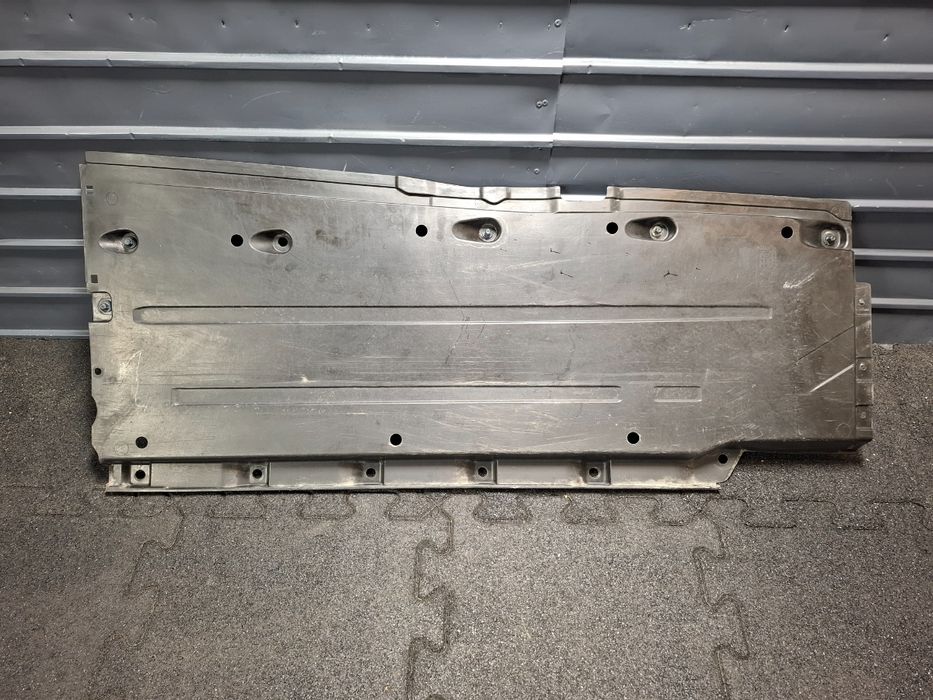 Scut caroserie stanga AUDI A4 III Avant 8ED, B7 2004 - 2008 TDI BKE, B