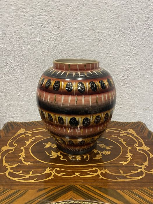 Белгийска порцеланова ваза