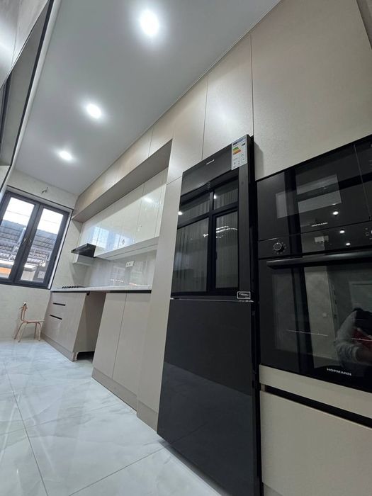 Продаётся новый хай-тек дом в Янгиабаде