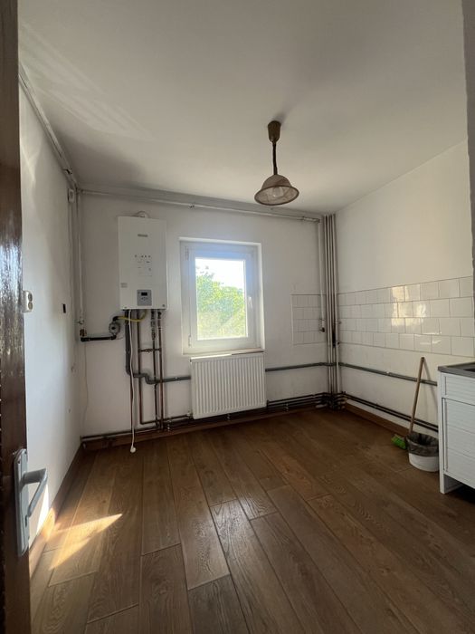 PF vand apartament 2 camere Banu Maracine