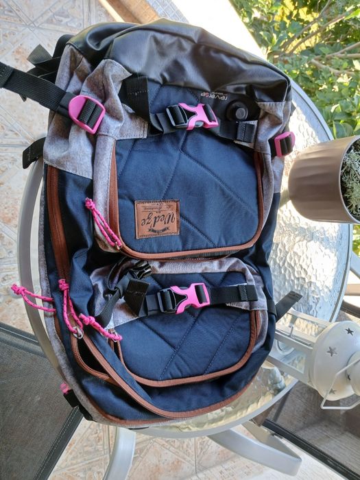 Дамскa раница от естествена кожа премиум изработка