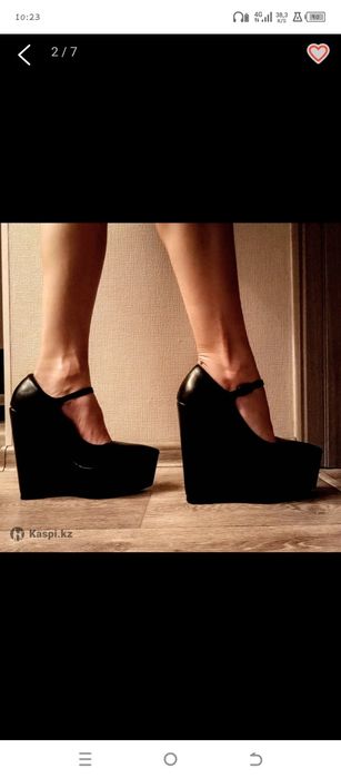 Новые туфли, кожаные.