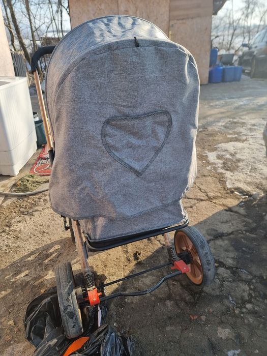 Vând carucior Baby Care 0-36