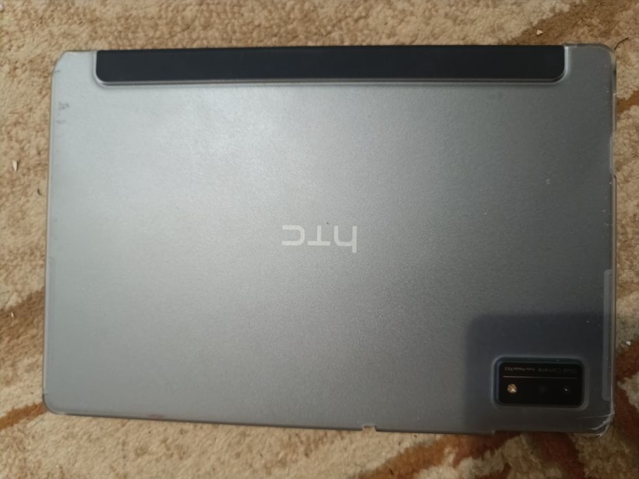 Планшет HTC 100A