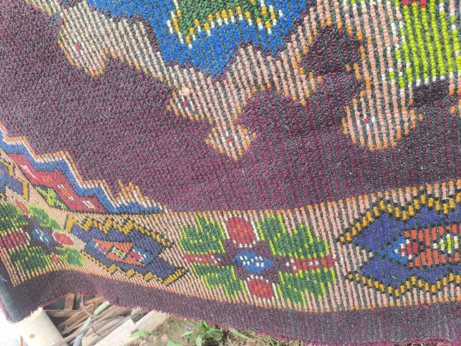 Вълнен  комплект за диван,фотьойли и табуретки