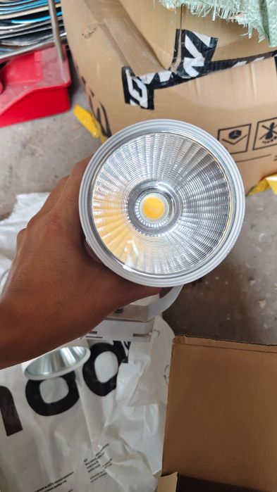 трековые LED-светильники (30 ватт)