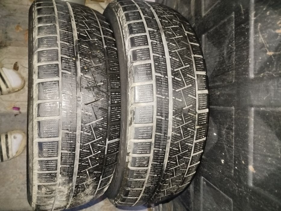 Продам шины 185/60/15 Pirelli