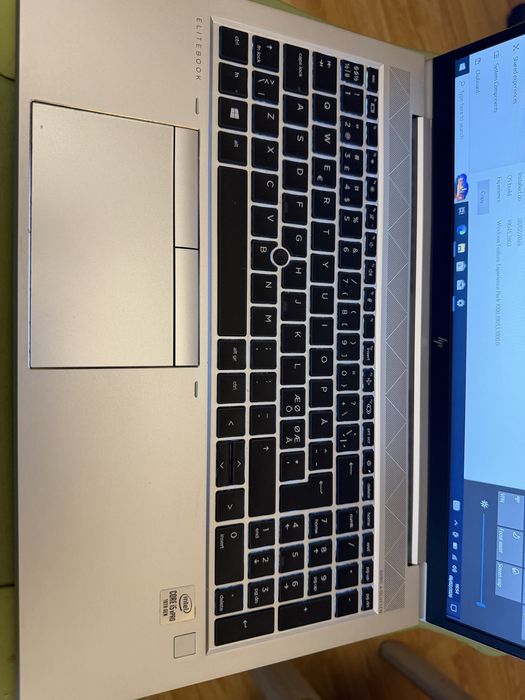 Vand Laptop HP Elitebook 850 G7 model cu touchscreen