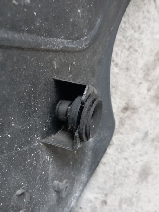 Капак за двигател Renault 1.9 dCİ