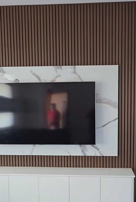 Disponibil Zugravit//Finisaje/Baghete/Chenare/Panouri Decorative