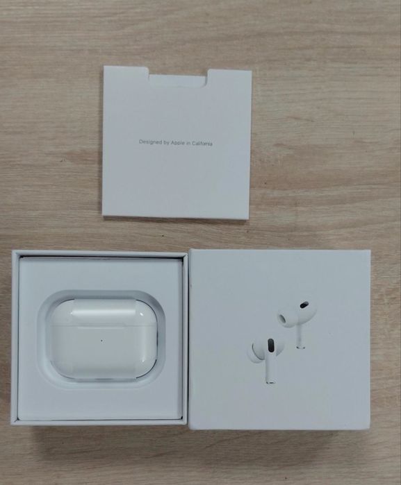 căștii airpod 2 pro nesigilate noi