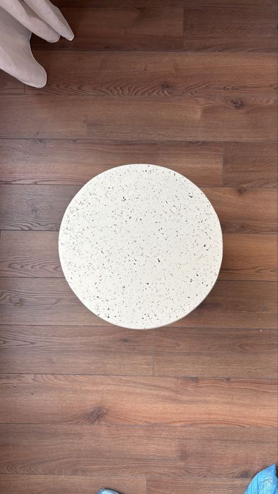 Дизайнерска помощна маса – нова, модерен стил