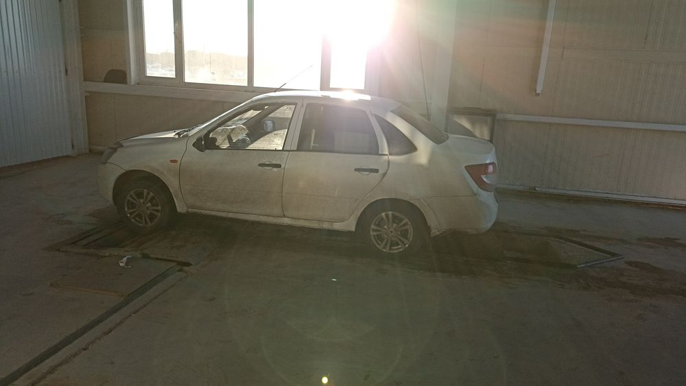 Продам лада гранта 2013г