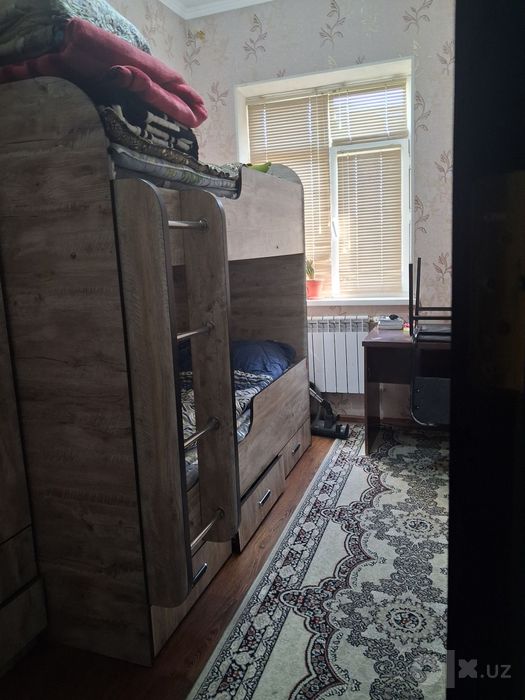 Диван 2-этажлик холати яхши келишилади куп ишлатилмаган